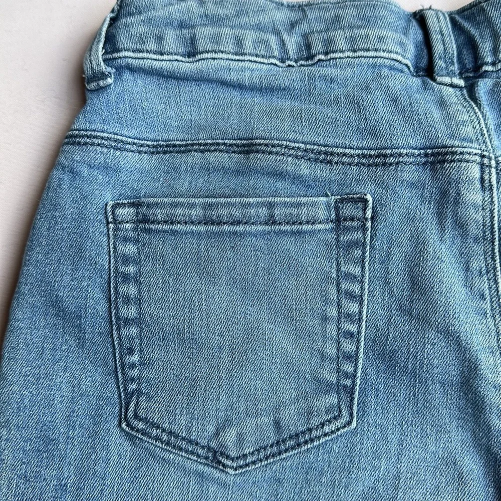 Gymboree Girls Size 12 Bermuda Shorts Medium Wash 9” Adjustable Waist Stretch